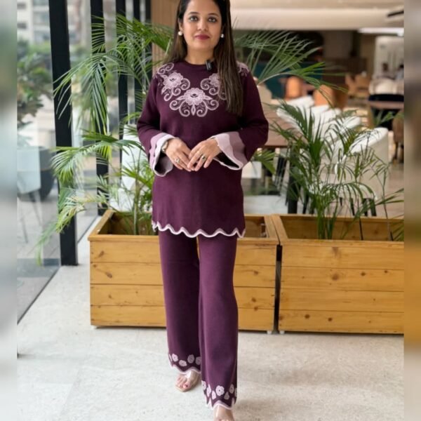 Women Stylish Kurta Pant Set