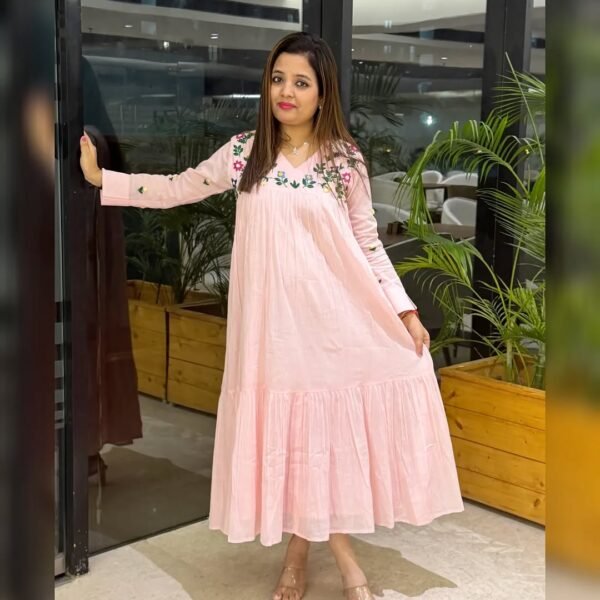 Women Stylish Pink Suit